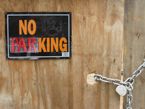 No Smoking Parking